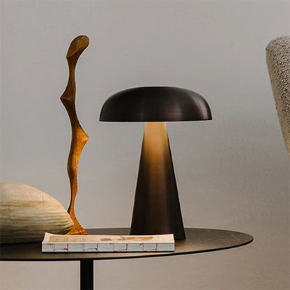 champignon lampe sur table de decoration