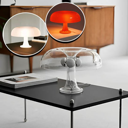 lampe champignon sur table de lecture