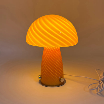 lampe champignon vintage allumee
