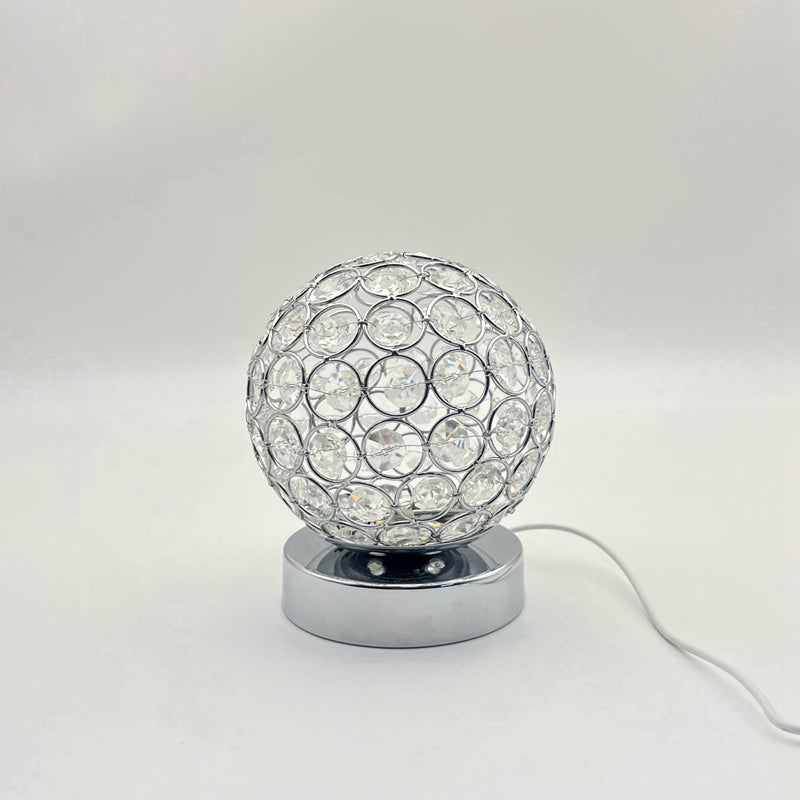 lampe de chevet vintage de couleur argent