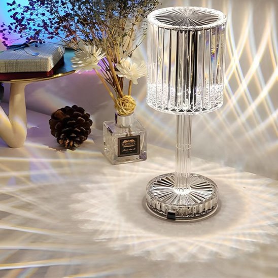 Lampe tactile  sur une table en decoration